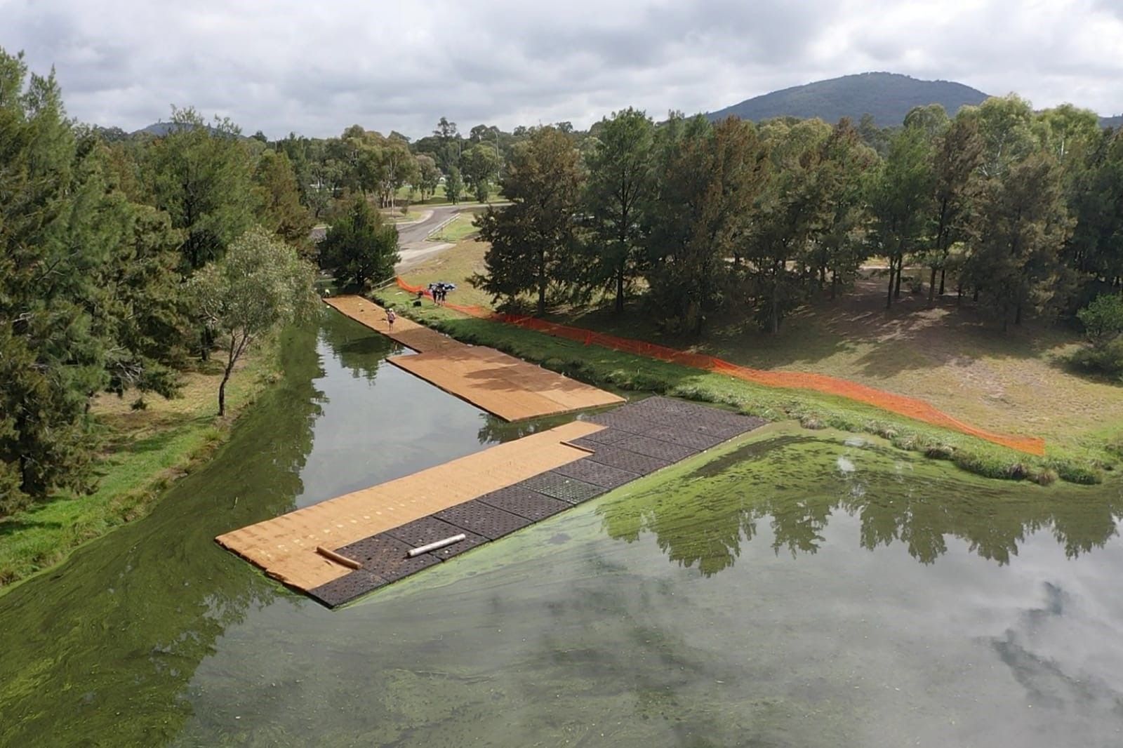tuggeranong floating wetlands